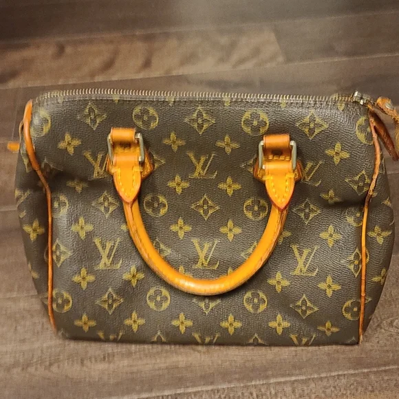 Bag - Picture 2 of 6